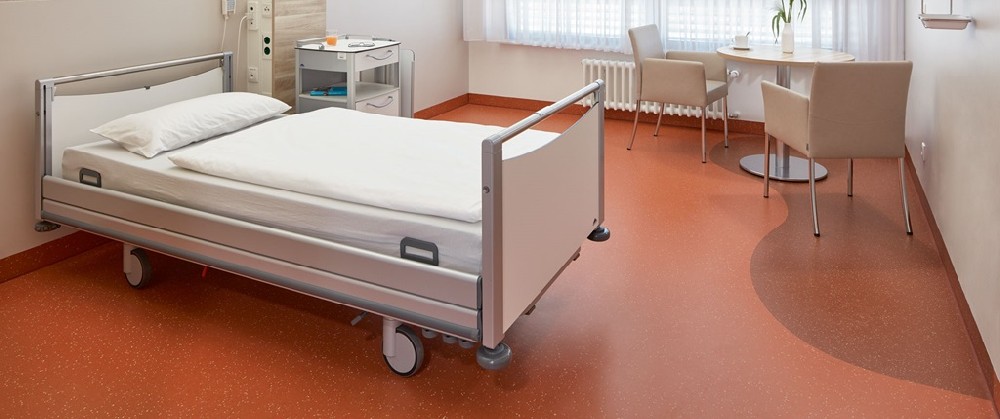 nora_ms_hc_patientsroom_heppenheim_29189_2048x860.jpg